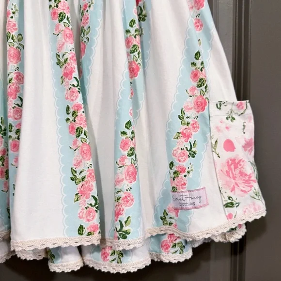 🩷SOLD🩷 SweetHoney Floral Kids Dress in Pink and White - Picture 3 of 7